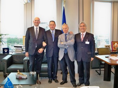 L’On.  Gianni  PITTELLA Primo Vicepresidente del Parlamento europeo, incontra a Bruxelles Gino Falleri e Carlo Felice Corsetti , accompagnati da Alessandro Butticé
