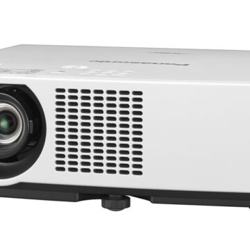 Panasonic PT-VMZ71 è la nuova serie di proiettori per aziende e scuole
