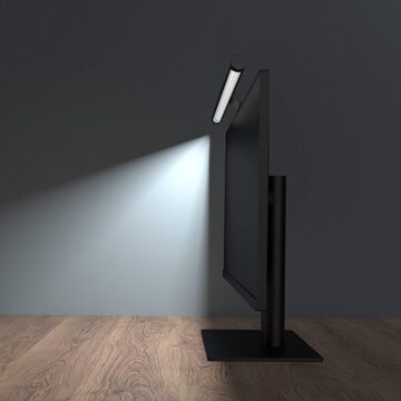 Solo 39,99 euro per la lampada Xiaomi che salva la vista quando usate il PC o Mac