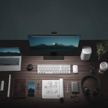Solo 39,99 euro per la lampada Xiaomi che salva la vista quando usate il PC o Mac