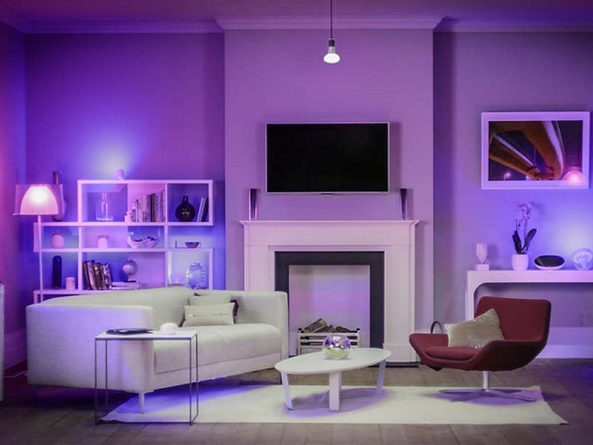 Philips Hue in offerta Prime Day su Amazon: lampade, strisce LED e plafoniere Philips Hue in offerta Prime Day su Amazon: lampade, strisce LED e plafoniere